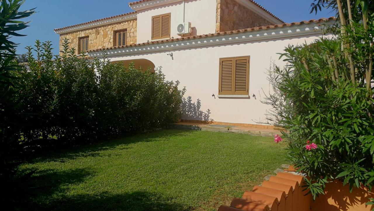 Appartamento Residenziale Trilocale 6 Posti Letto Via Sardegna San Teodoro San Teodoro  Eksteriør bilde
