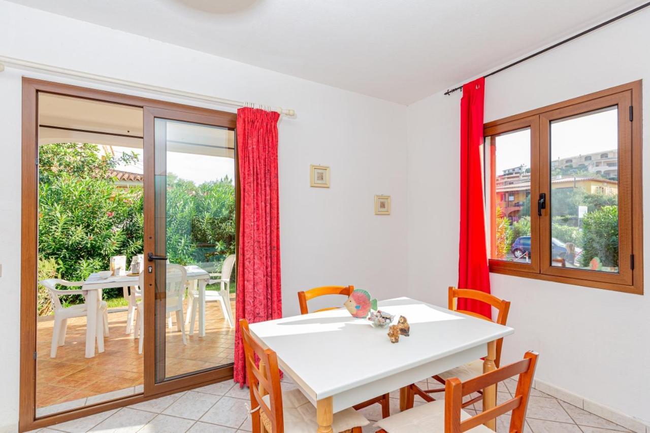 Appartamento Residenziale Trilocale 6 Posti Letto Via Sardegna San Teodoro San Teodoro  Eksteriør bilde