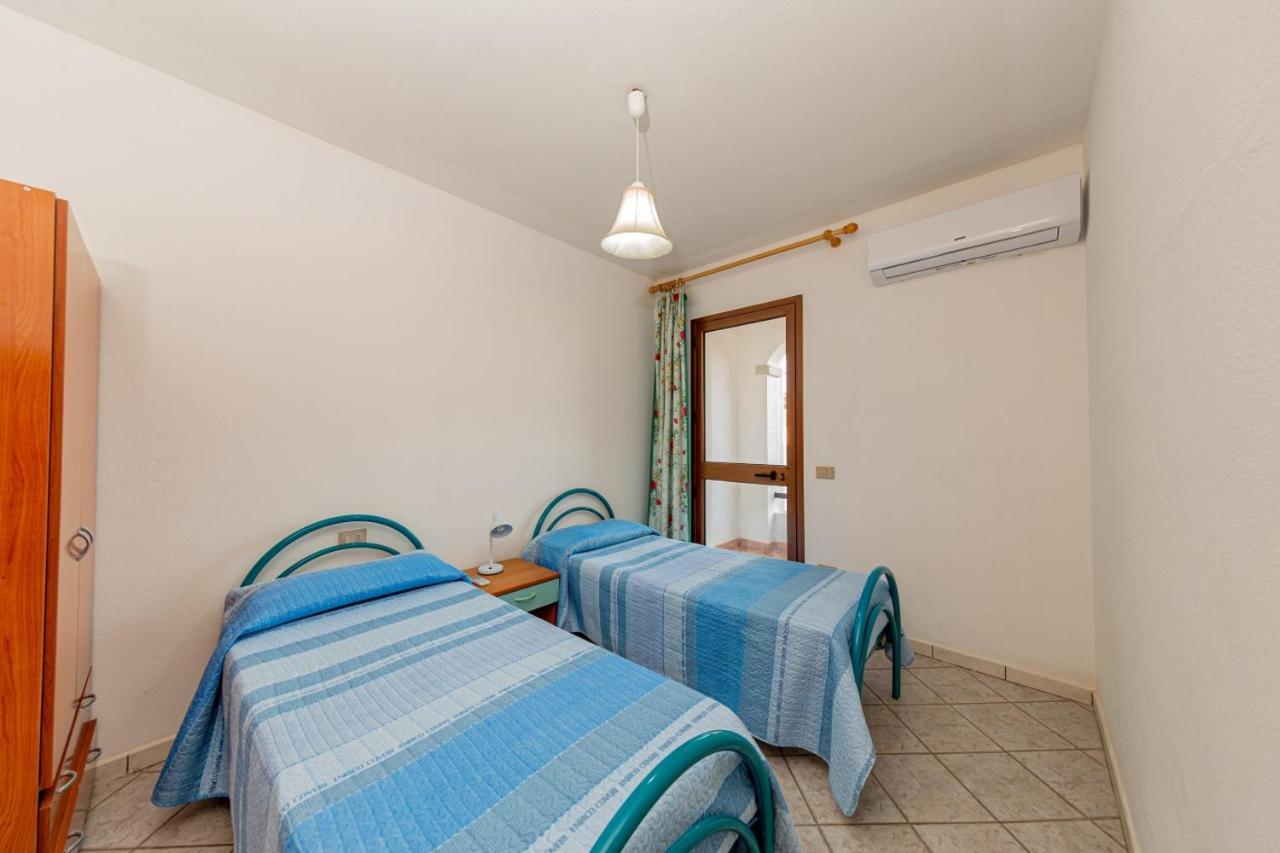 Appartamento Residenziale Trilocale 6 Posti Letto Via Sardegna San Teodoro San Teodoro  Eksteriør bilde
