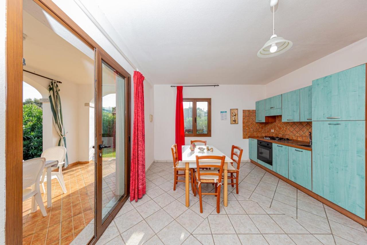 Appartamento Residenziale Trilocale 6 Posti Letto Via Sardegna San Teodoro San Teodoro  Eksteriør bilde