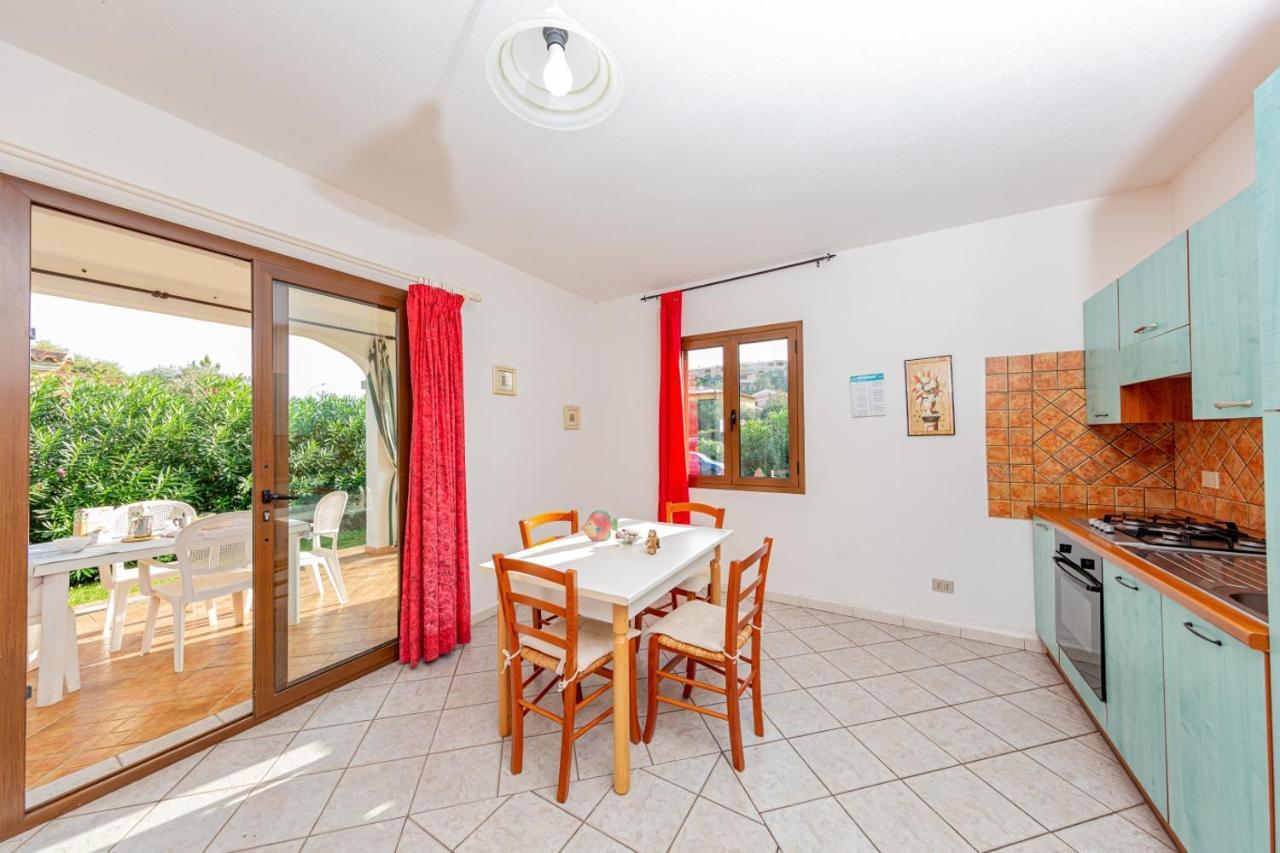 Appartamento Residenziale Trilocale 6 Posti Letto Via Sardegna San Teodoro San Teodoro  Eksteriør bilde