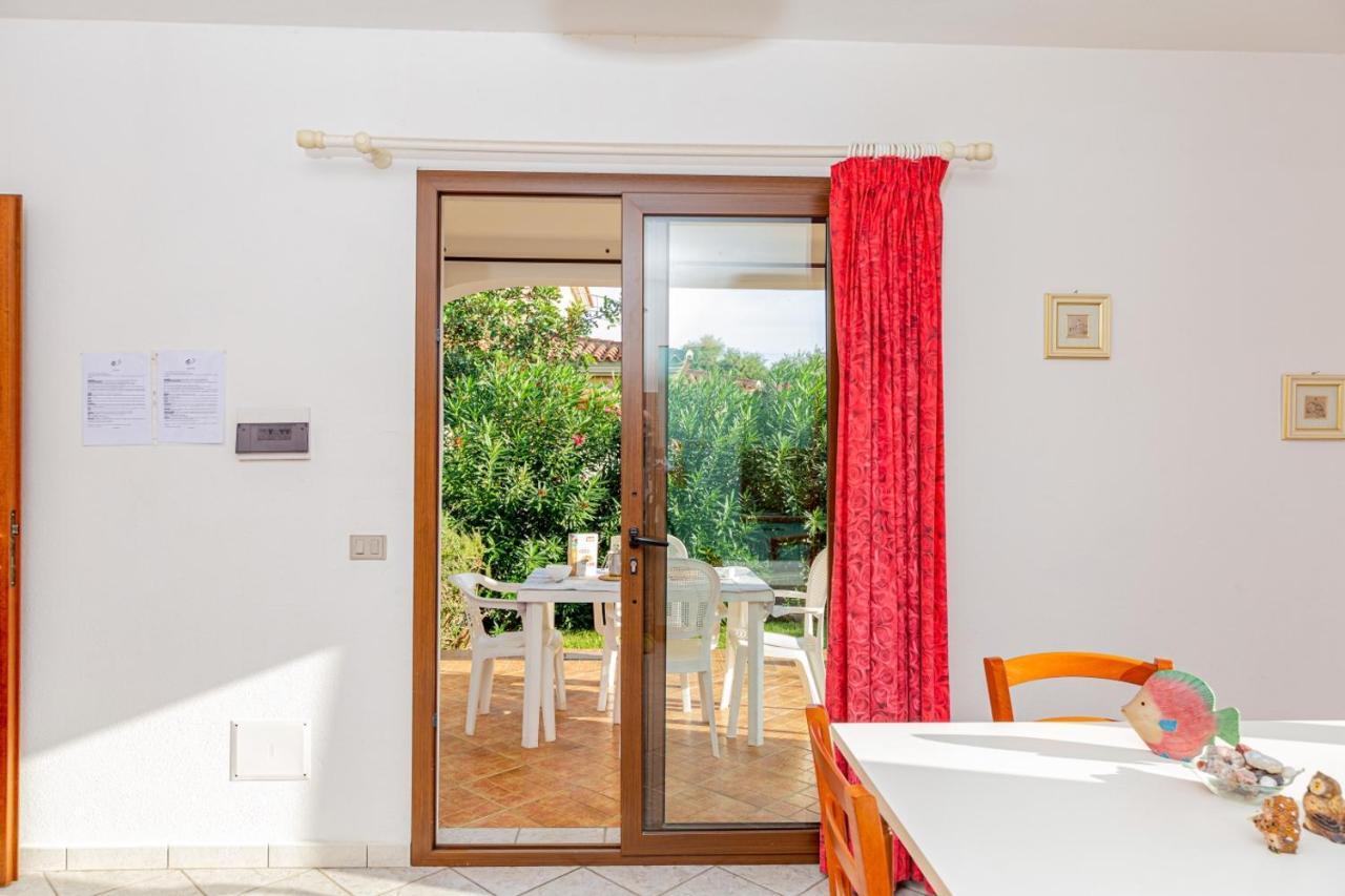 Appartamento Residenziale Trilocale 6 Posti Letto Via Sardegna San Teodoro San Teodoro  Eksteriør bilde