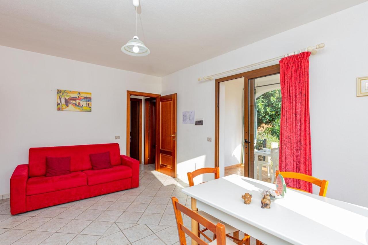 Appartamento Residenziale Trilocale 6 Posti Letto Via Sardegna San Teodoro San Teodoro  Eksteriør bilde