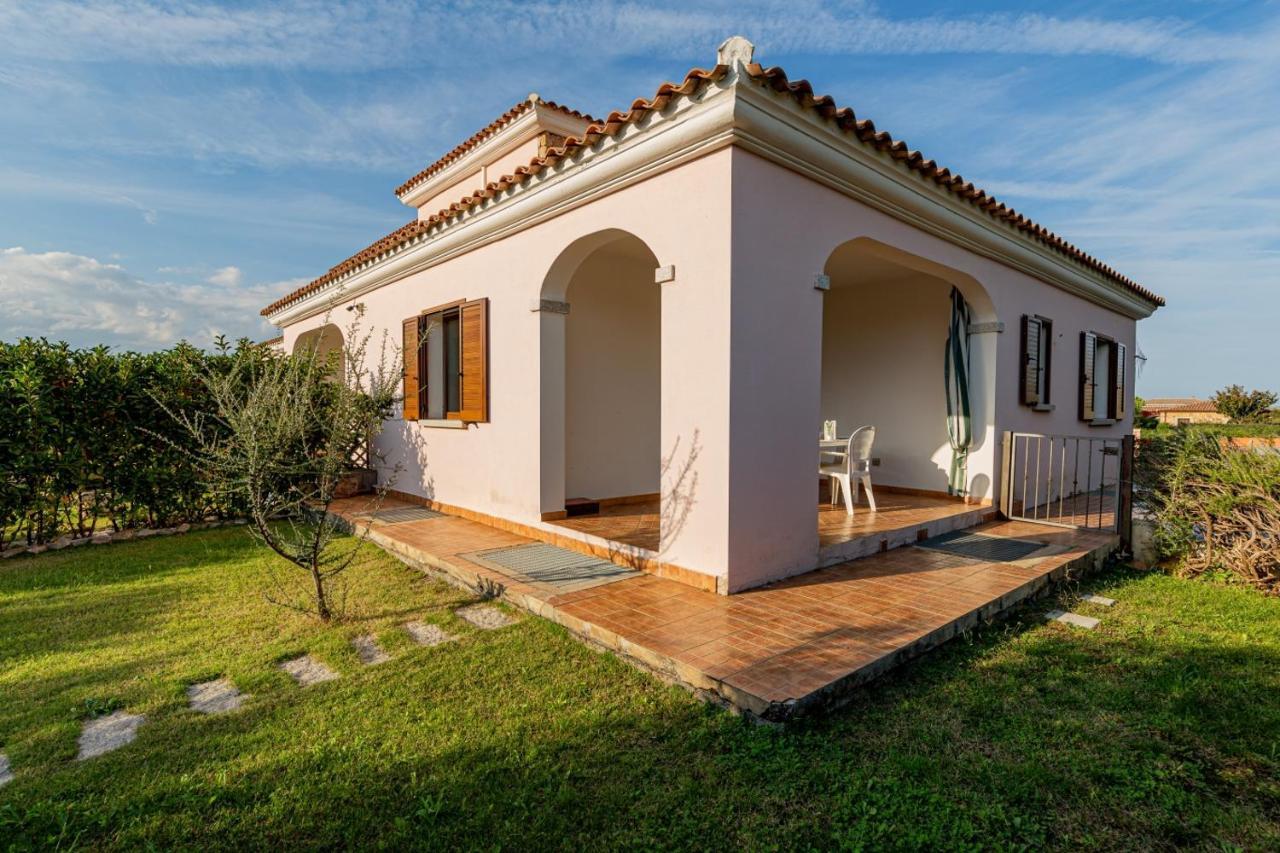 Appartamento Residenziale Trilocale 6 Posti Letto Via Sardegna San Teodoro San Teodoro  Eksteriør bilde